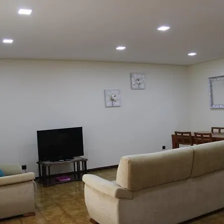 Apartamento Cidade Nova Βιάνα ντο Καστέλο